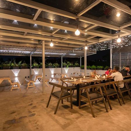 Gentz Residency & Restaurant Hotel Colombo Exterior foto